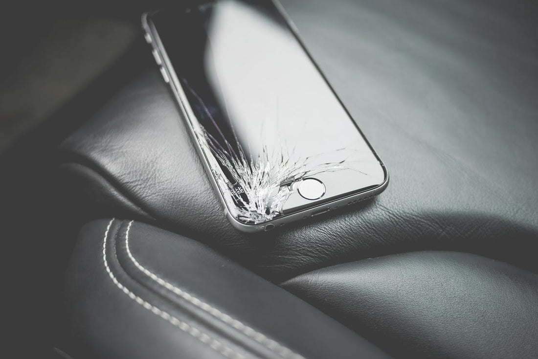 Top 5 Mistakes to Avoid When Your Phone Screen Breaks